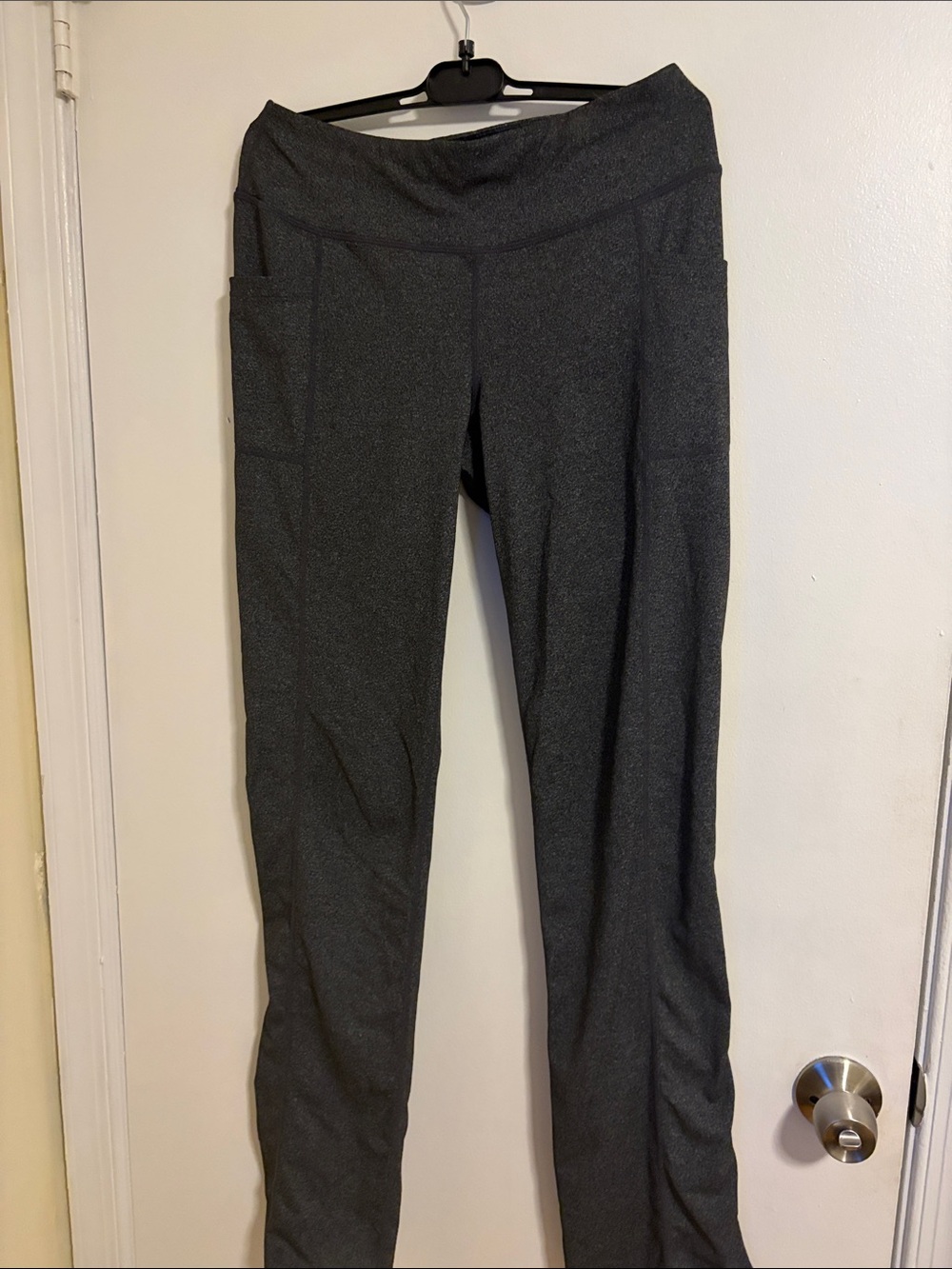 Skechers Pants in Dark Charcoal Gray